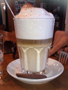 Vor der Brasserie
